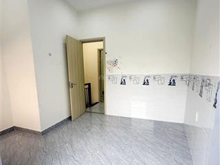 Nhà mới xây dọn vào ở ngay gần emart phan huy ích giáp tân bình 26,6m vuông chưa tới 4 t