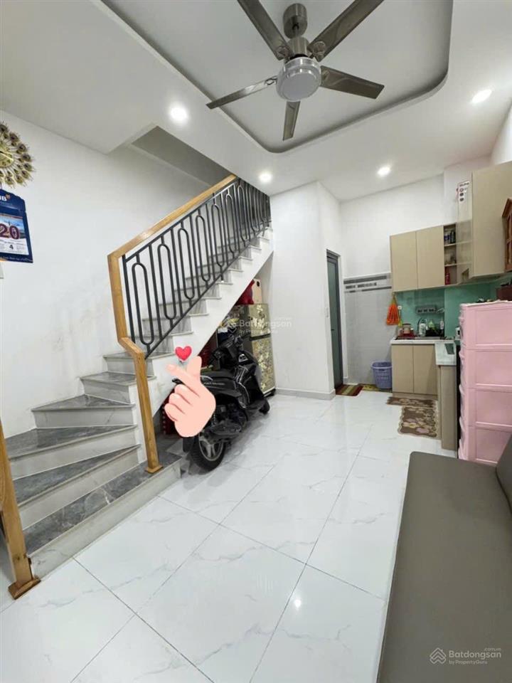 Nhà 9 chủ giá 2,75 tỷ giảm còn 2,55 tỷ vị trí 25// bùi quang là  phường 12 gv