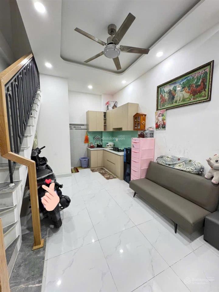 Nhà 9 chủ giá 2,75 tỷ giảm còn 2,55 tỷ vị trí 25// bùi quang là  phường 12 gv