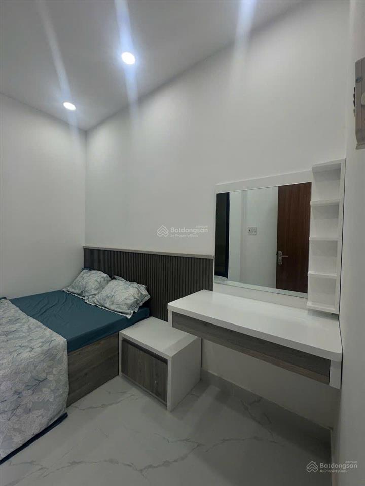 Nhà đẹp 2 tầng  hẻm xe tải thông full nội thất chỉ 2,85 tỷ còn thương lượng