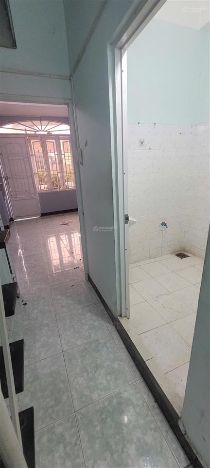 Nhà 1 trệt 1 lửng 1 lầu mat tiền đường xe tải gần chợ phạm văn bạch giá chỉ 8 tr /1 thang