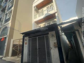 Giá 8 tỷ 500 triệu giảm ngay 1 tỷ còn 7 tỷ 500 triệu nhả ngay emart phan huy ích hẻm xe ôtô tránh