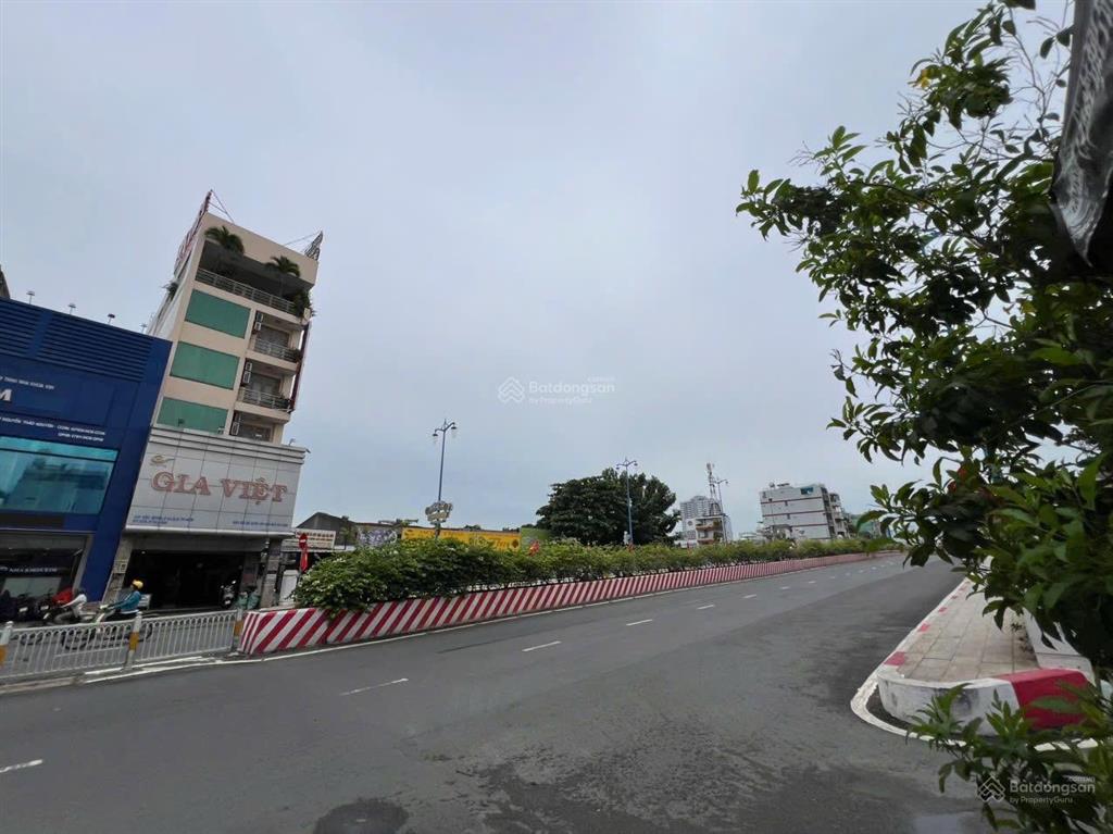 Cho thuê nhà nguyên căn đường hậu giang trung tâm q6 7m x 25m