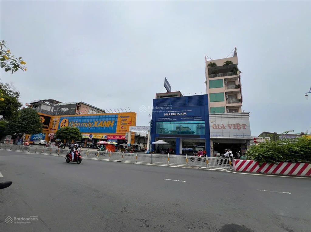 Cho thuê nhà nguyên căn đường hậu giang trung tâm q6 7m x 25m