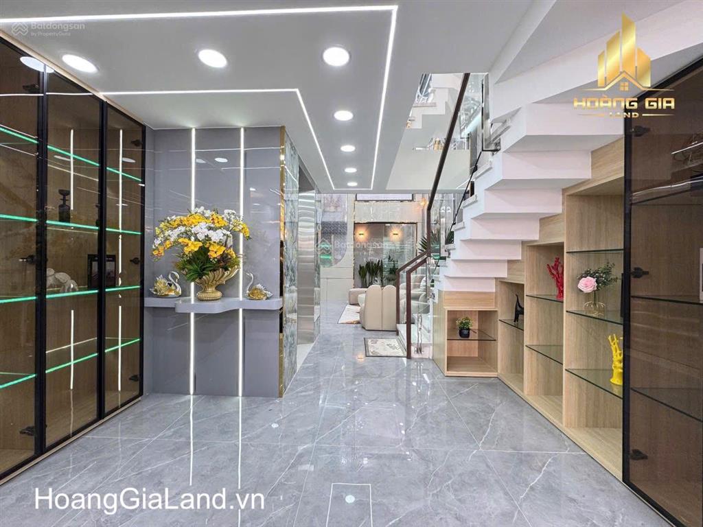 Cho thuê nhà nguyên căn có thang máy 450ky hẻm 269/ trục đường phan huy ích p14 gò vấp
