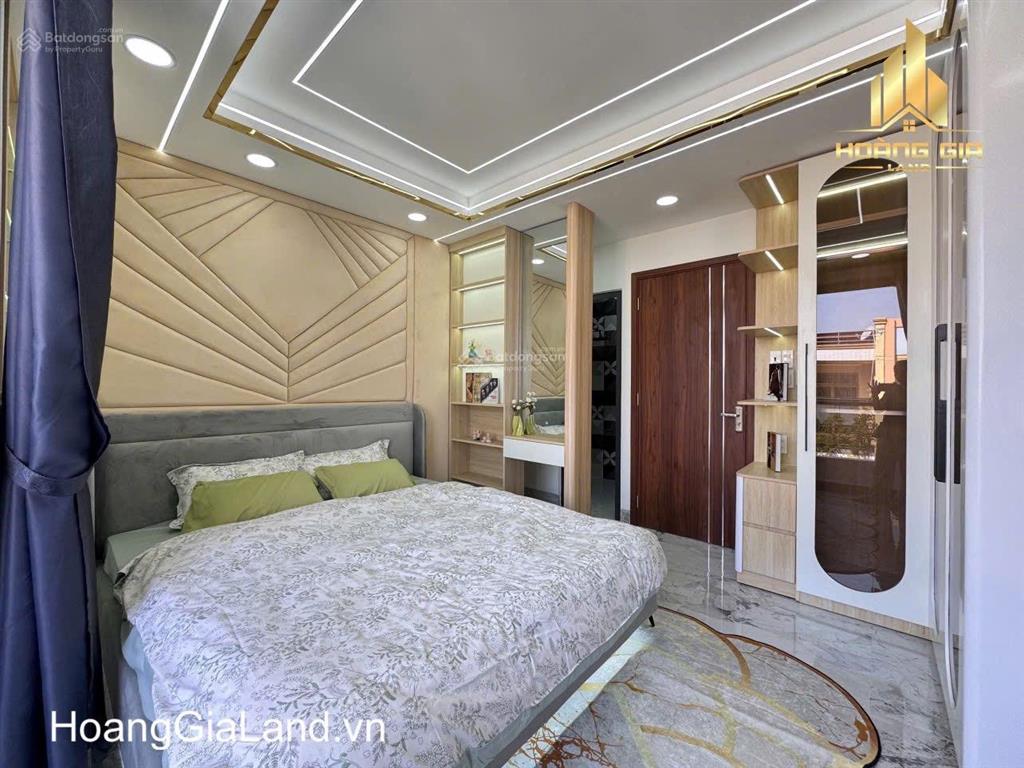 Cho thuê nhà nguyên căn có thang máy 450ky hẻm 269/ trục đường phan huy ích p14 gò vấp
