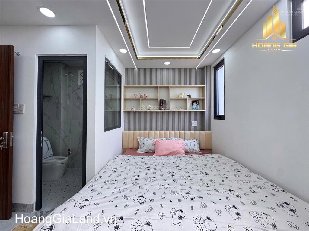 Cho thuê nhà nguyên căn có thang máy 450ky hẻm 269/ trục đường phan huy ích p14 gò vấp