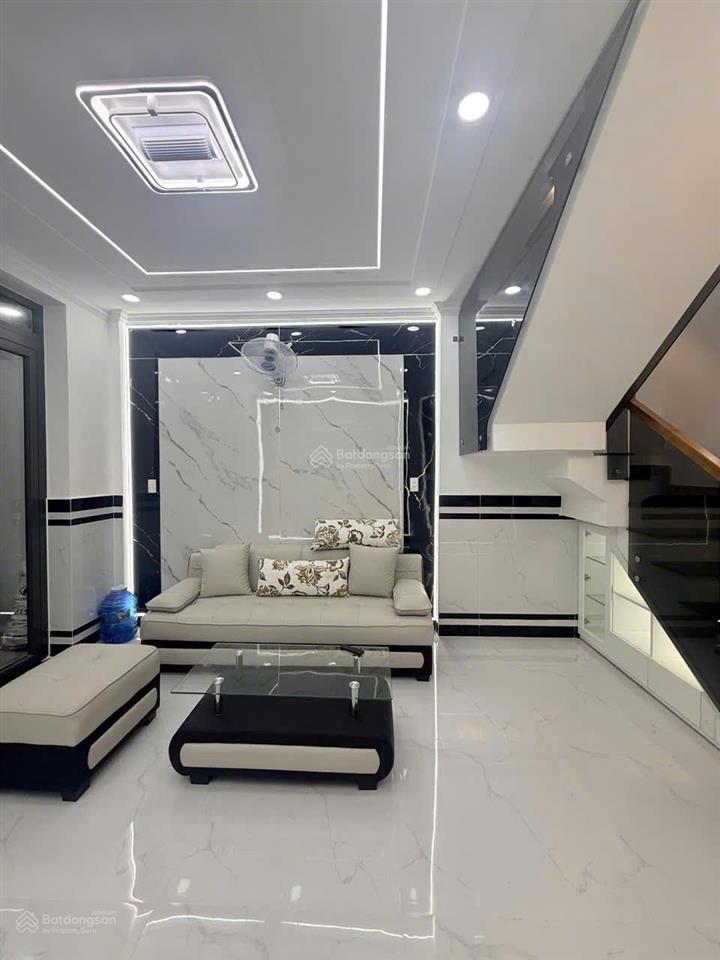 Nhà 1 trệt 1 lầu 4m x 8m chỉ 3,49 tỷ hiệp thành quận 12.