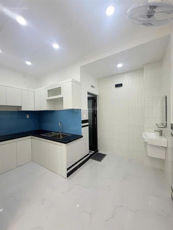Nhà 1 trệt 1 lầu 4m x 8m chỉ 3,49 tỷ hiệp thành quận 12.