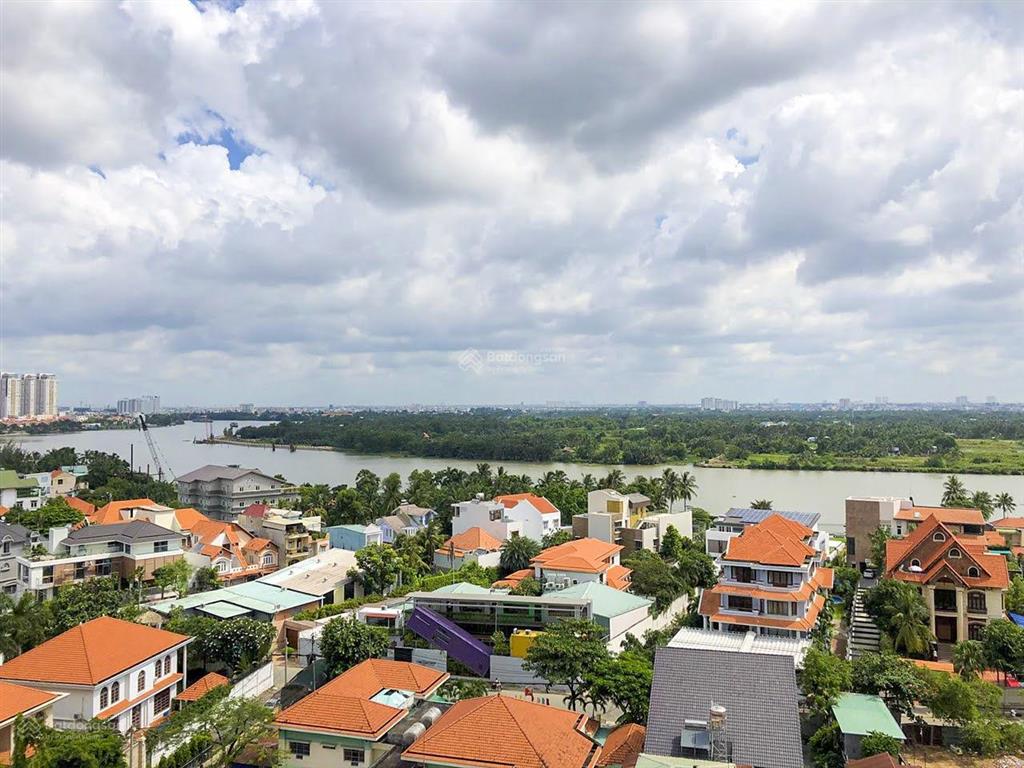 Bán hoặc cho thuê căn hộ tại the nassim thảo điền gồm 3 phòng ngủ view sông với diện tích 135m2