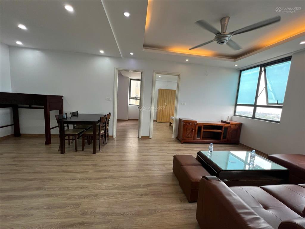 Cho thuê căn hộ chung cư tân tây đô 110m2 với 3 ngủ và 2 vệ sinh vào ở ngay