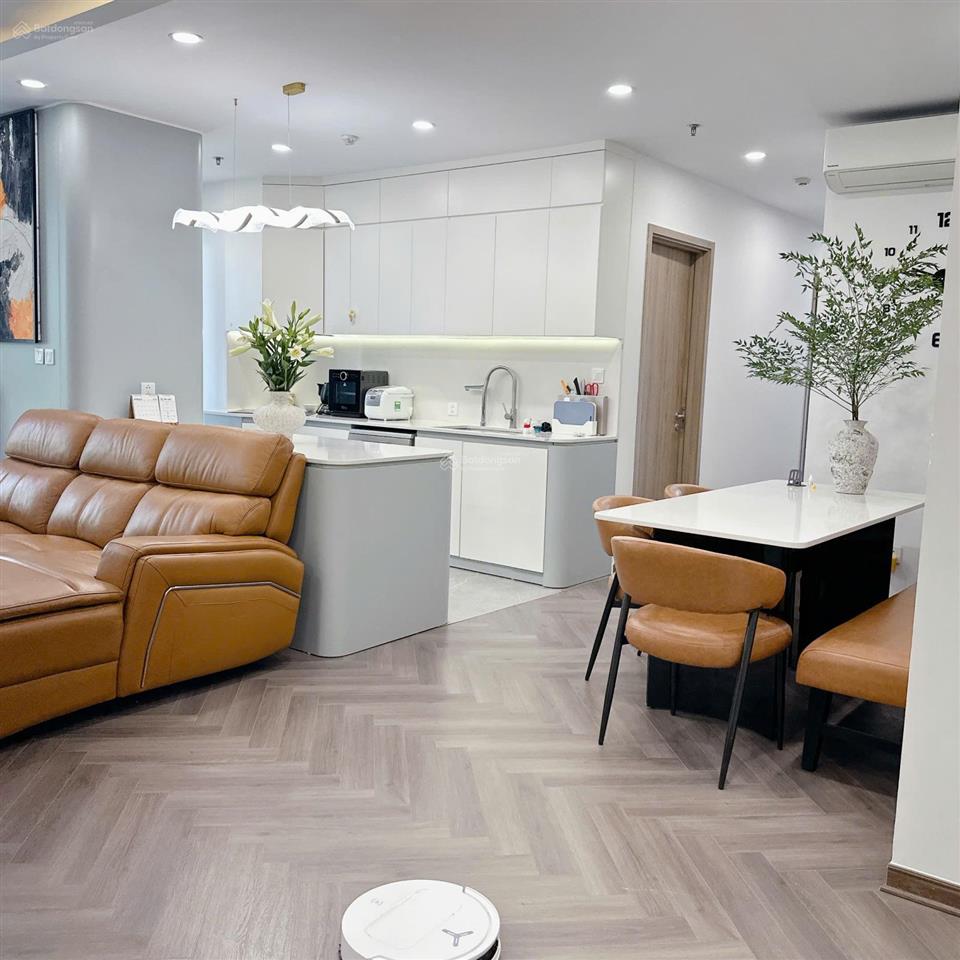 Bán nhanh trong tháng căn hộ 83m2 2 ngủ 2 vệ sinh giá tốt