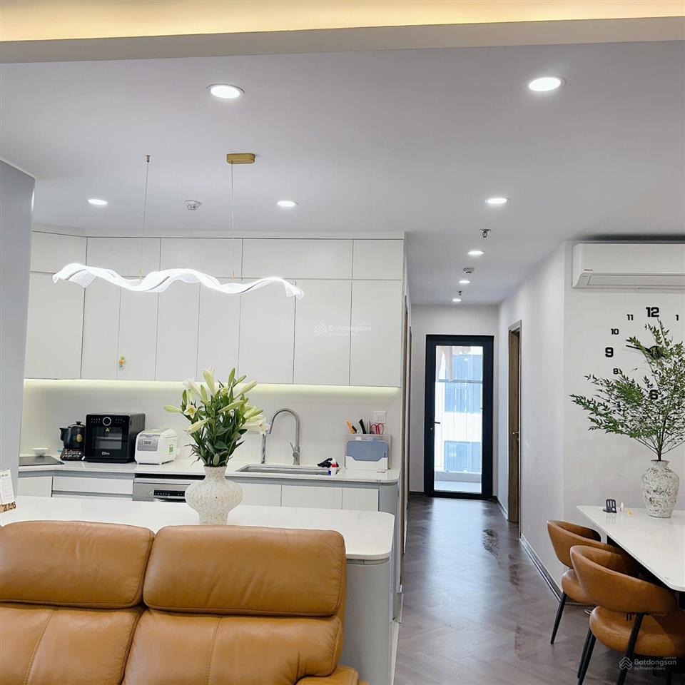 Bán nhanh trong tháng căn hộ 83m2 2 ngủ 2 vệ sinh giá tốt