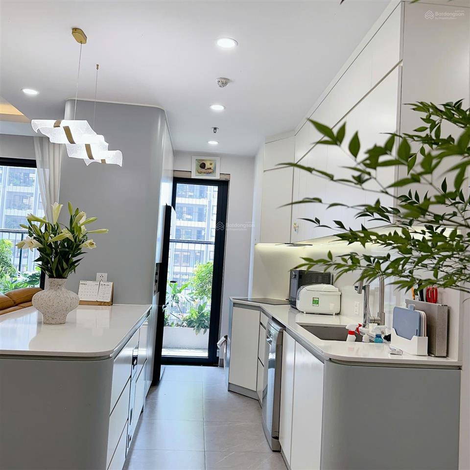 Bán nhanh trong tháng căn hộ 83m2 2 ngủ 2 vệ sinh giá tốt