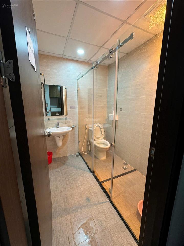 Bán nhanh căn góc chung cư hateco 57m2 với 2 ngủ 1 vệ sinh full nội thất tầng cao giá tốt