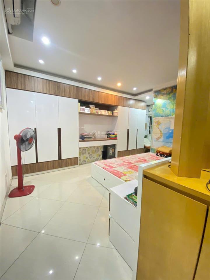 Bán nhanh căn 3pn tầng trung toà 151a nguyễn đức cảnh