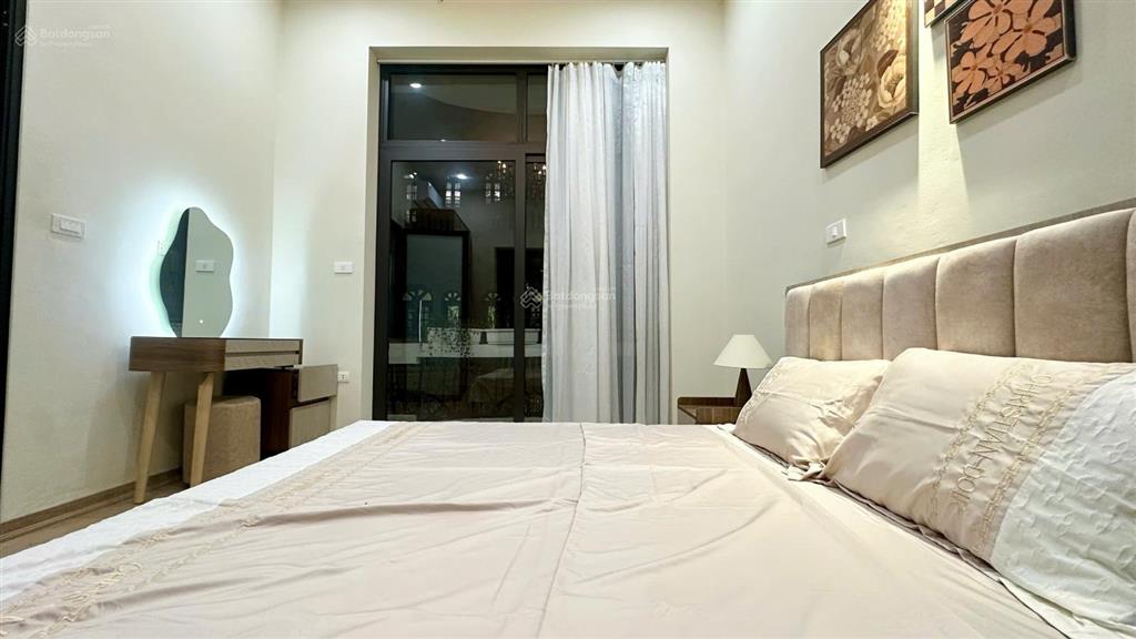 Chỉ hơn 8 tỷ, bán gấp nhà riêng ngõ 180 phố lò đúc  ngõ rộng gần 4m