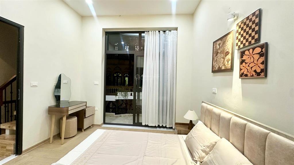 Chỉ hơn 8 tỷ, bán gấp nhà riêng ngõ 180 phố lò đúc  ngõ rộng gần 4m