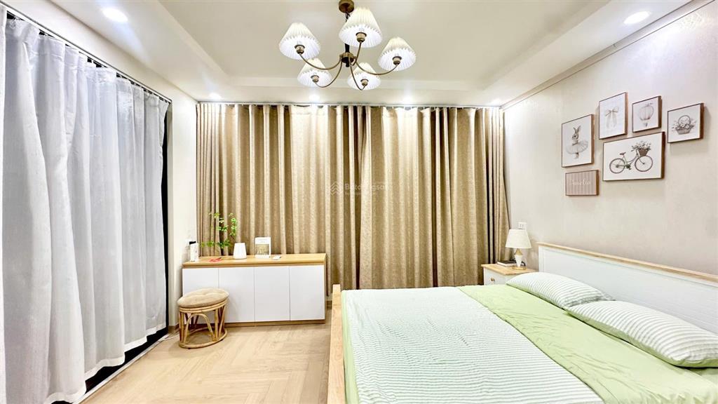 Chỉ hơn 8 tỷ, bán gấp nhà riêng ngõ 180 phố lò đúc  ngõ rộng gần 4m