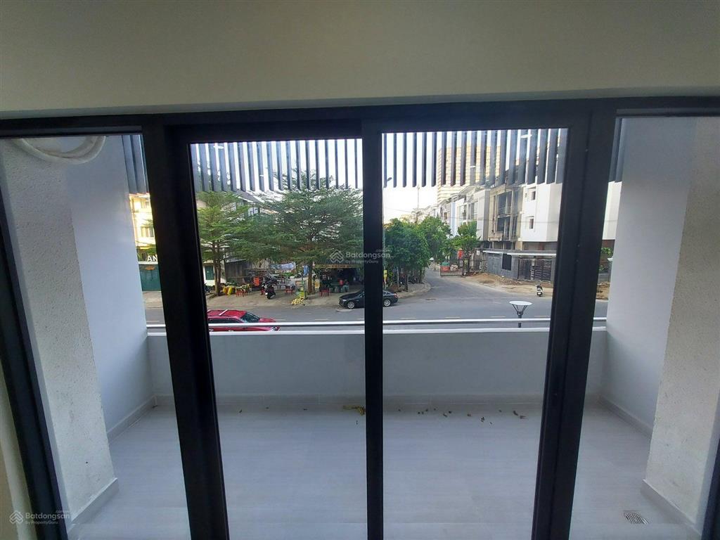 Cho thuê shophouse one verandah mapletree, giá cực chất 27 triệu/th, 100m2