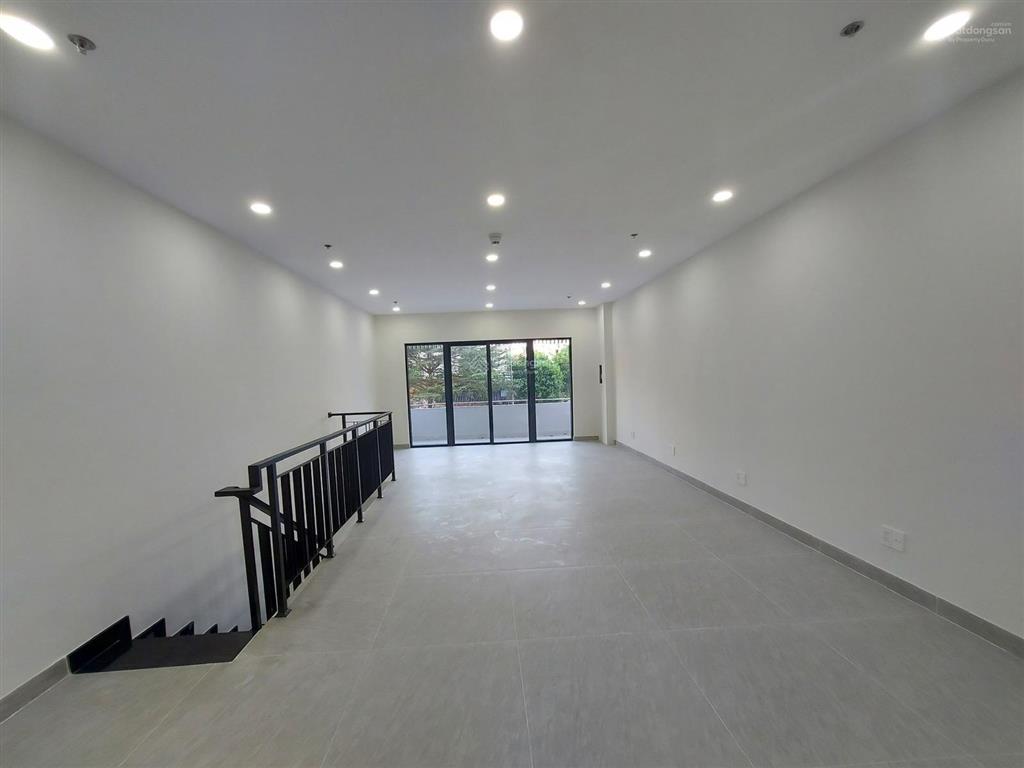 Cho thuê shophouse one verandah mapletree, giá cực chất 27 triệu/th, 100m2