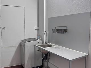 Bán nhà 2 tầng 25m2 phố hoàng văn thái, 2 ngủ đủ nội thất giá 1.35 tỷ