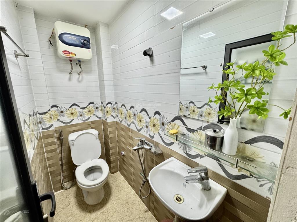 Nhà phố xã đàn 35m2, gara ô tô ngõ thông kinh doanh  5 tầng, khung cột 2 mặt ngõ