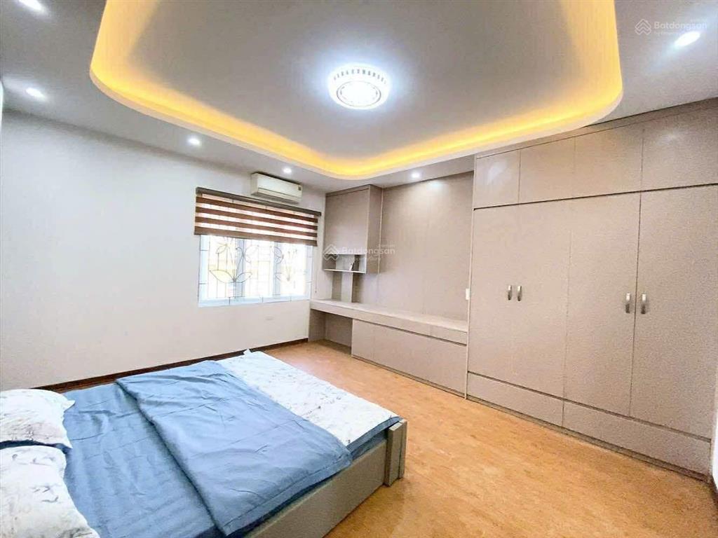 Bán nhà trục chính đa sỹ, kiến hưng 32m2 x5 tầng, mt 5m. ngõ thông ô tô, kd tốt. 8,5 tỷ
