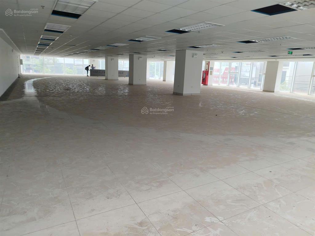 Cho thuê sàn tm, bi  a, game, vp tòa t&t 120 định công, hoàng mai, hn dt 520m²