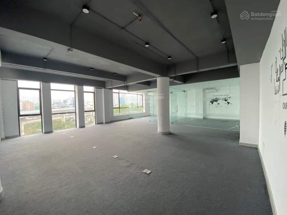 Cho thuê văn phòng tòa 36 hoàng cầu, hà nội dt 50  60m2