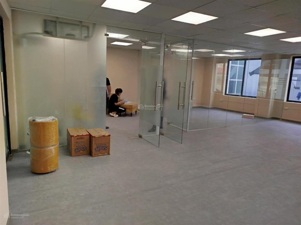 Cho thuê văn phòng 66 trần đại nghĩa, hà nội dt 45m2