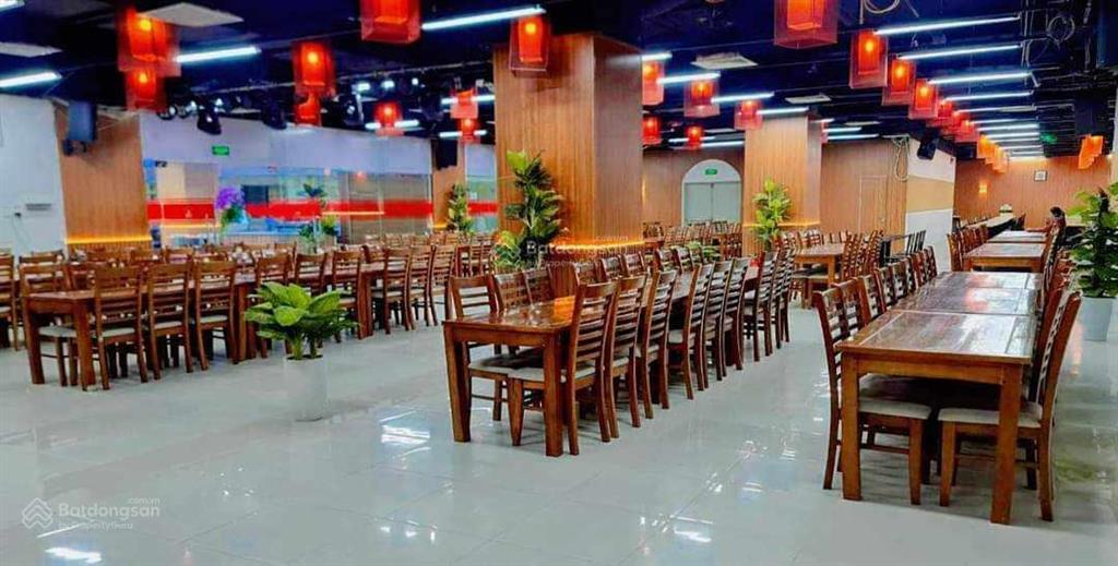 Cho thuê sàn tầng 2 tòa mipec 229 tây sơn hà nội dt 1.000m2