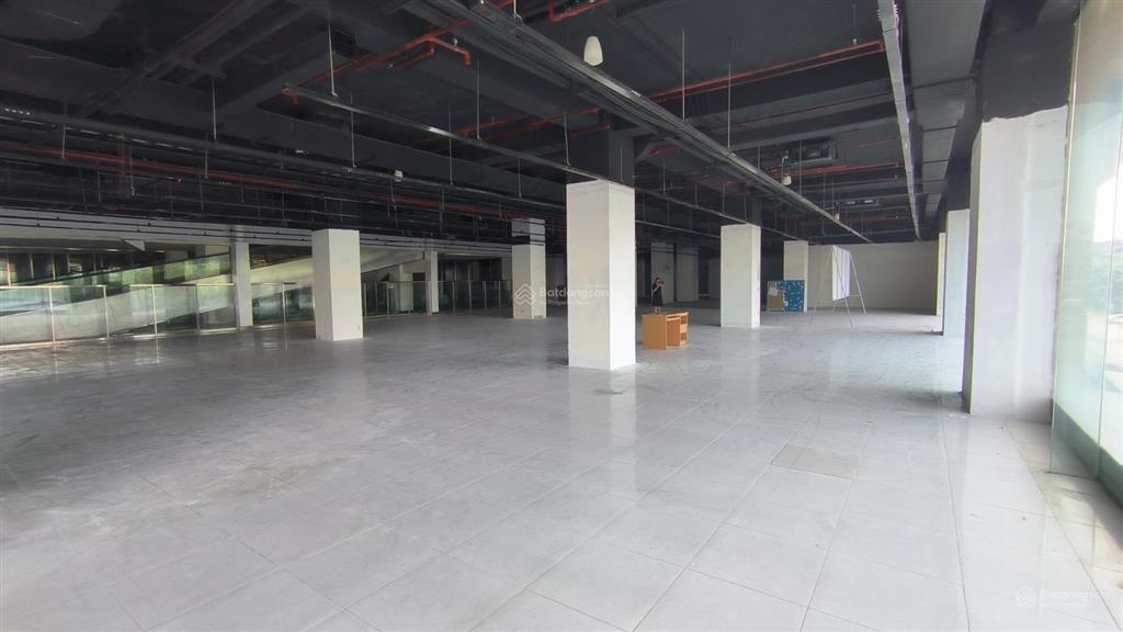 Cho thuê mbkd sàn tầng 2 toà mipec 229 tây sơn, hn dt 2.000m2.