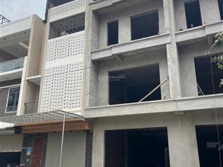 Bán nhanh nhà 3 tầng mb 934 đông hải