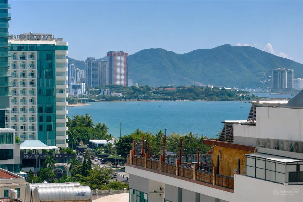 Căn hộ góc view biển maple nha trang đã có sổ hồng/ 0866 585 ***/5,25 tỷ/có ban công/ full nội thất