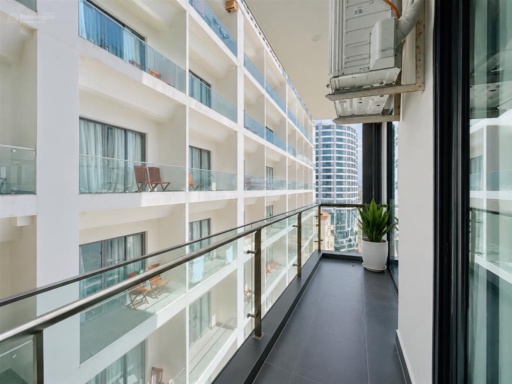 Căn hộ góc view biển maple nha trang đã có sổ hồng/ 0866 585 ***/5,25 tỷ/có ban công/ full nội thất