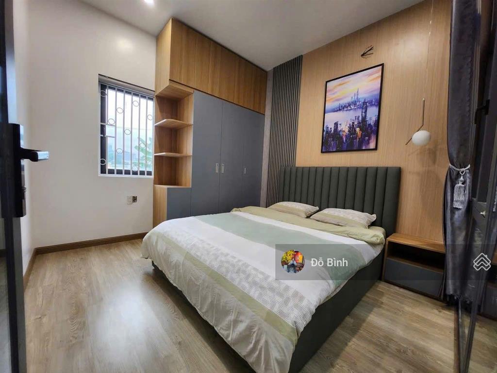 Cho thuê nhà 3 tầng mặt tiền trần quý khoách  sát biển  3pn  3wc  sân ô tô