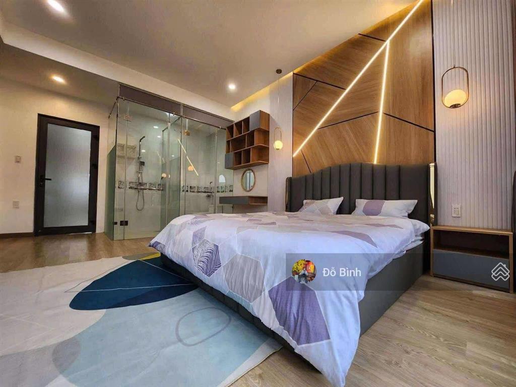 Cho thuê nhà 3 tầng mặt tiền trần quý khoách  sát biển  3pn  3wc  sân ô tô