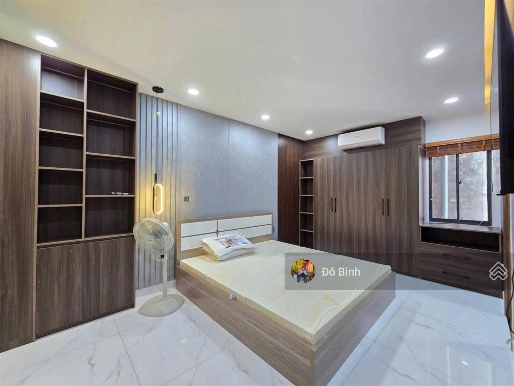 Cho thuê nhà 3 tầng sân vườn  kiệt 275 trường chinh  mới đẹp  4pn đủ nội thất