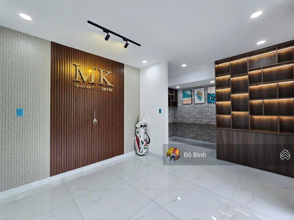 Cho thuê nhà 3 tầng sân vườn  kiệt 275 trường chinh  mới đẹp  4pn đủ nội thất