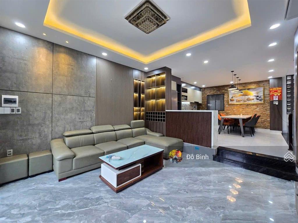 Cho thuê nhà 3 tầng sân vườn  kiệt 275 trường chinh  mới đẹp  4pn đủ nội thất