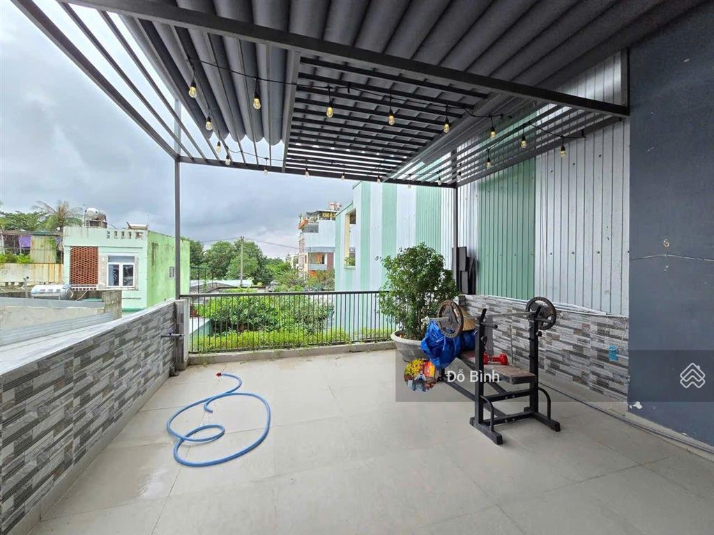 Cho thuê nhà 3 tầng sân vườn  kiệt 275 trường chinh  mới đẹp  4pn đủ nội thất