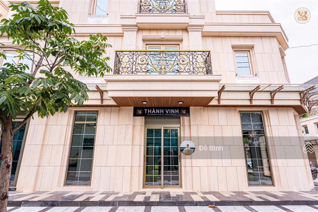 Cho thuê shophose 2 mặt tiền pavillon  5 tầng có thang máy  mới đẹp