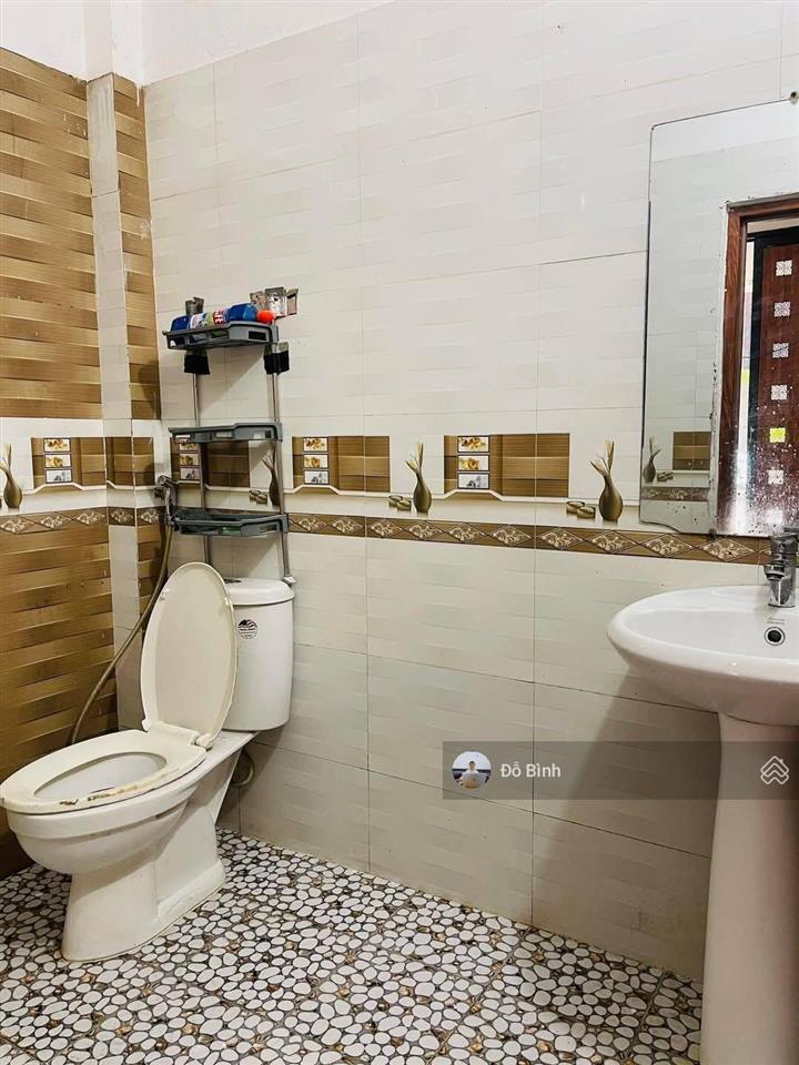 Cho thuê nhà 2 tầng đường nguyễn ân  2pn  2wc