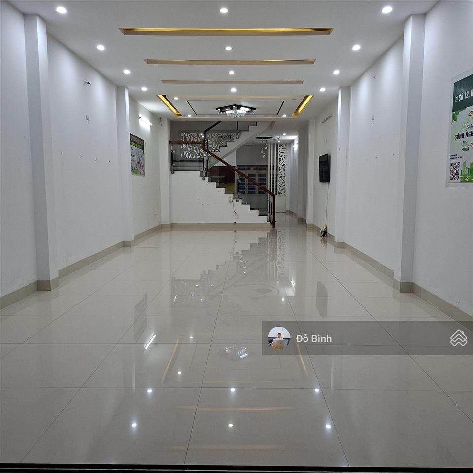Cho thuê nhà 3 tầng đương mẹ thứ 4pn 5wc tầng 1 thông suốt