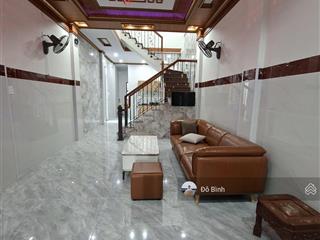 Cho thuê nhà 2 tầng đường vạn tường  mới xây  2pn  2wc  sân ô tô