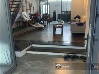 Cho thuê nhà 3 tầng đường diên hồng  3pn  3wc  có nội thất