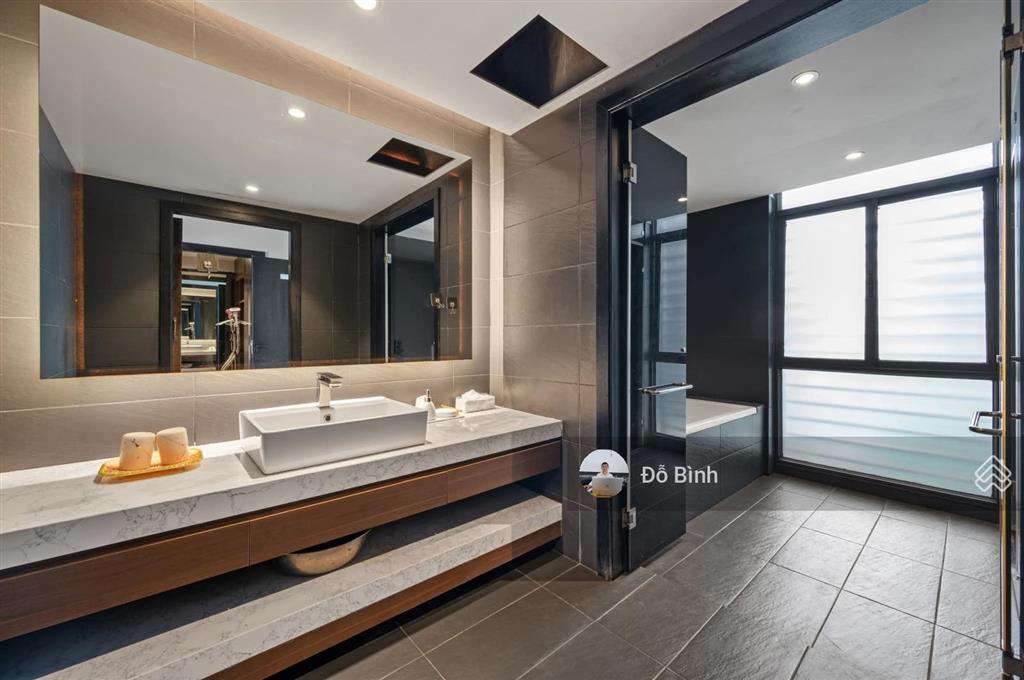 Cho thuê biệt thự hồ bơi đường nguyễn đình thi  kề sông mát mẻ