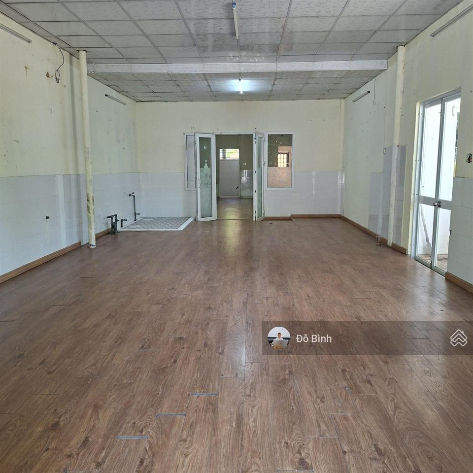 Cho thuê nhà đường hàn thuyên  120m2  gần 30/4