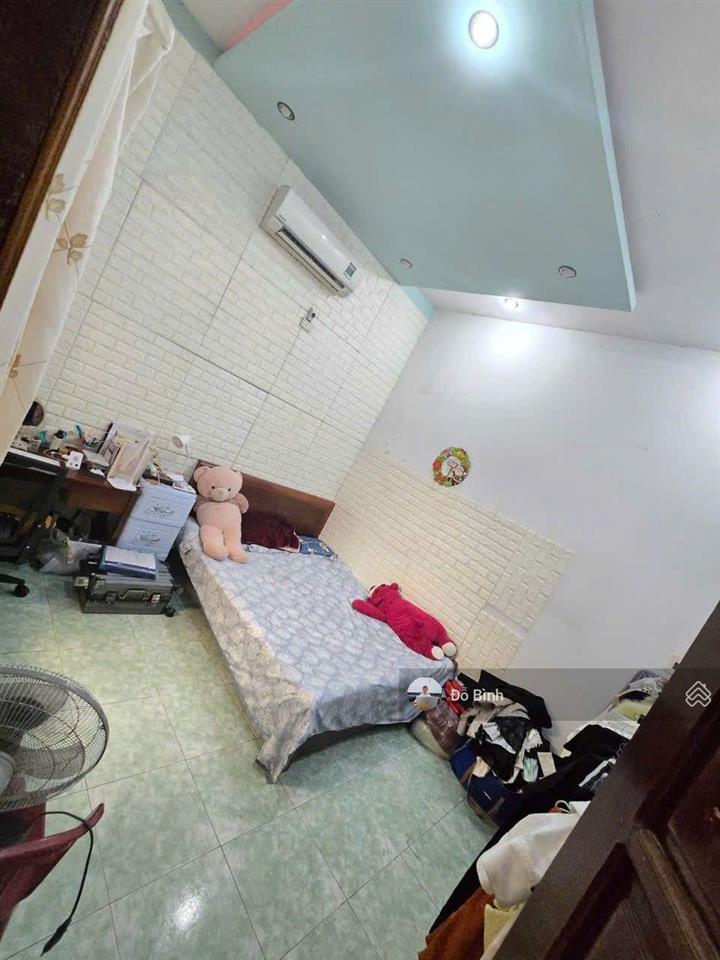 Cho thuê nhà 2 tầng kiệt ô tô núi thành  3 phòng  2wc